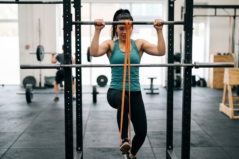 Assisted pull up progression for beginners